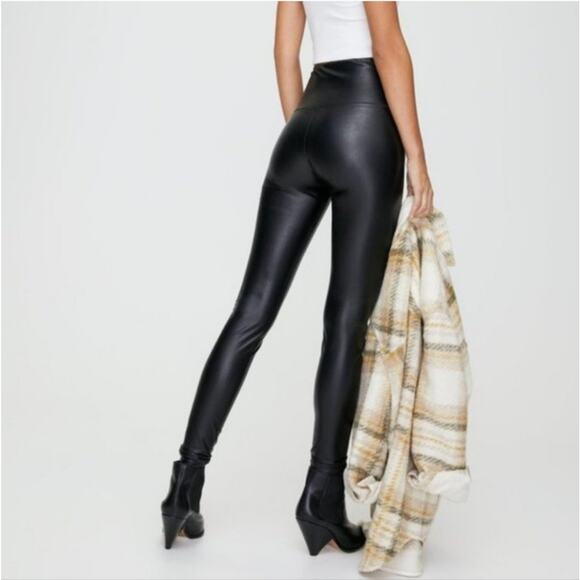 Aritzia Wilfred Free Vegan Faux Leather Black Skinny Legging Pant Chic Size XXS - Picture 6 of 13